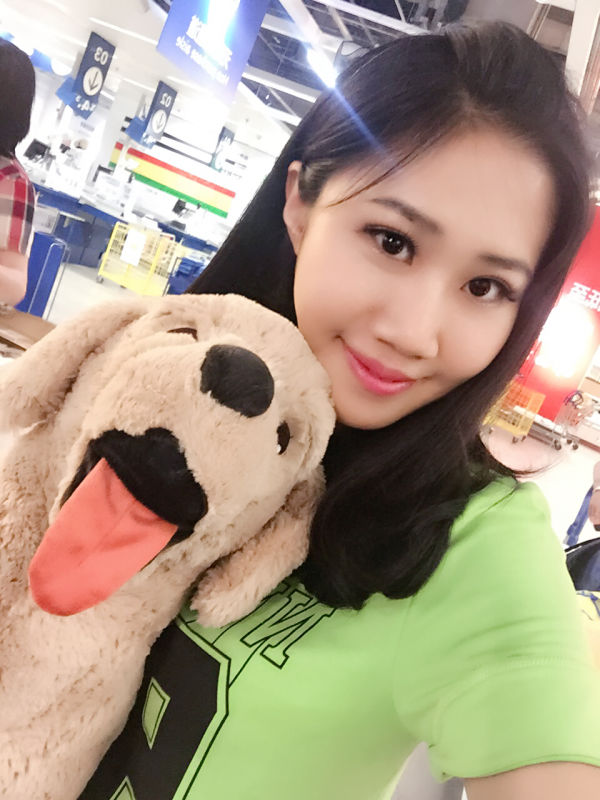 光华通讯社主持人陈佳琦